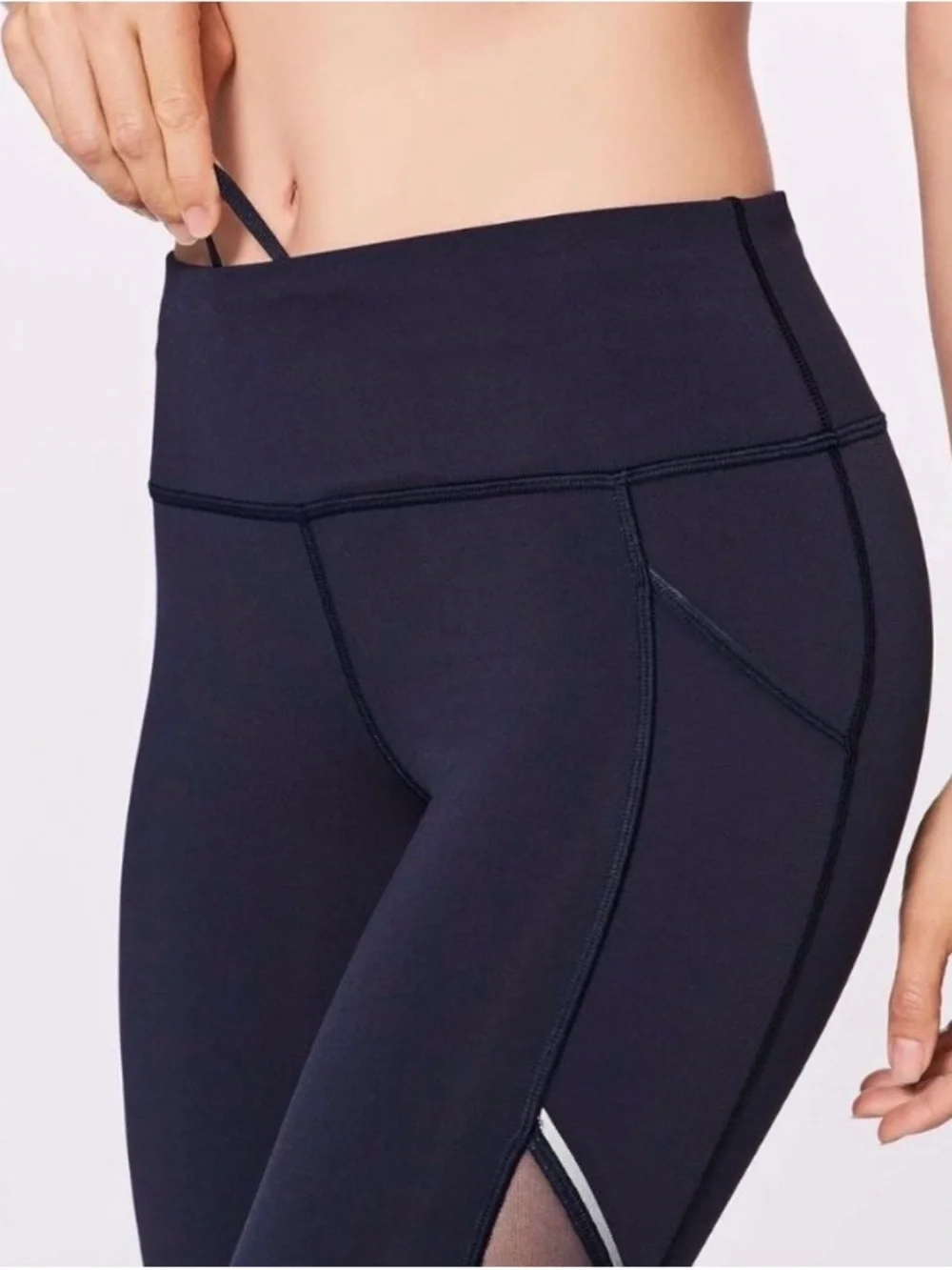 lululemon athletica Womens Capri Leggings Size 6